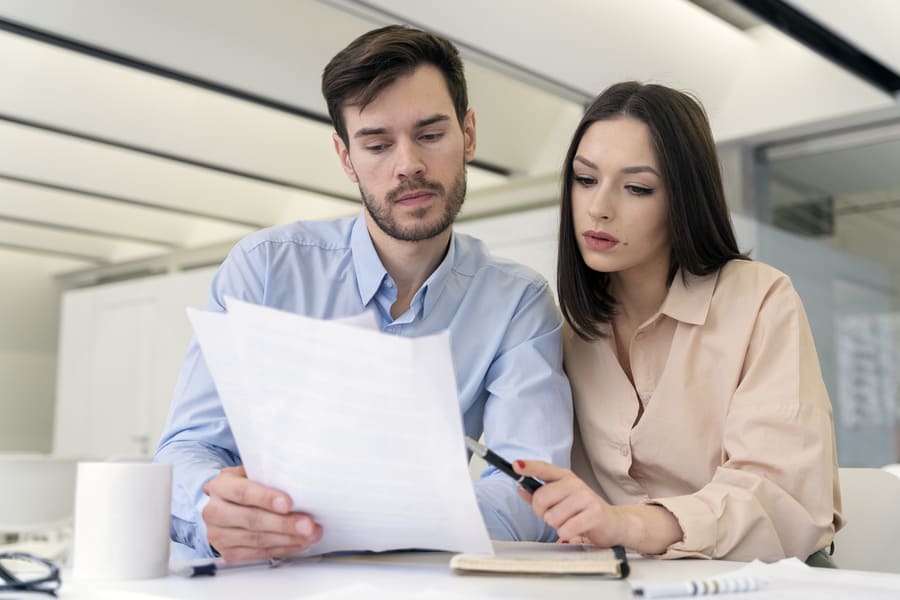 rozwiązanie umowy o pracę adwokat